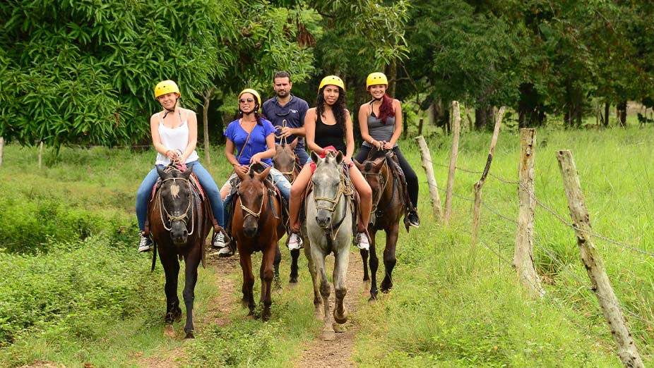 Horseback Riding in Jaco – Costa Rica Tours