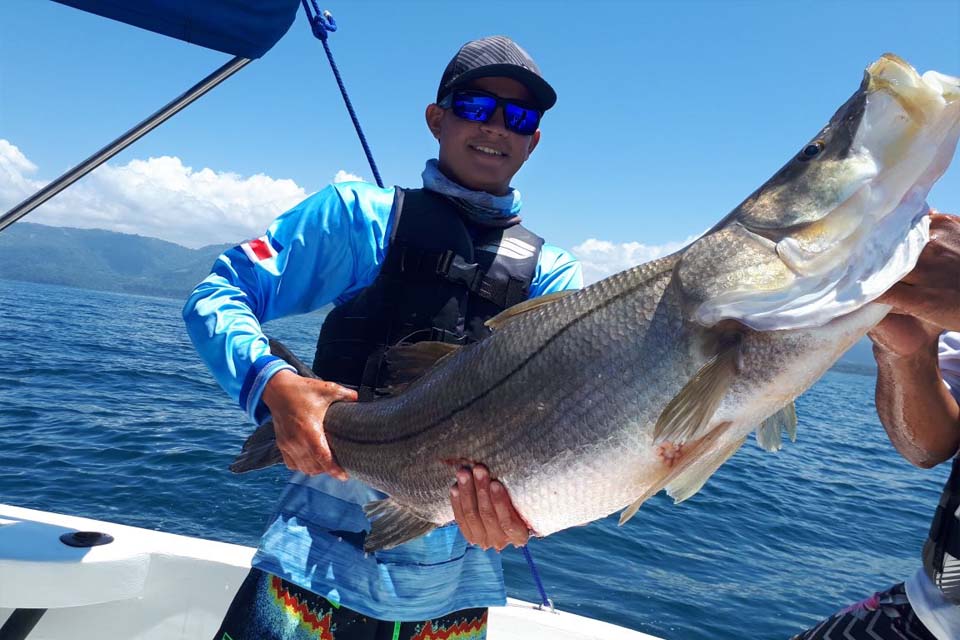Bahia Aventuras 2 Fishing Charter, Uvita Costa Rica – Costa Rica Tours