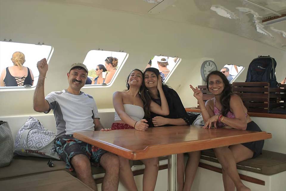 Catamaran Tour, Things to do in Playas del Coco, Costa Rica – Costa Rica Tours